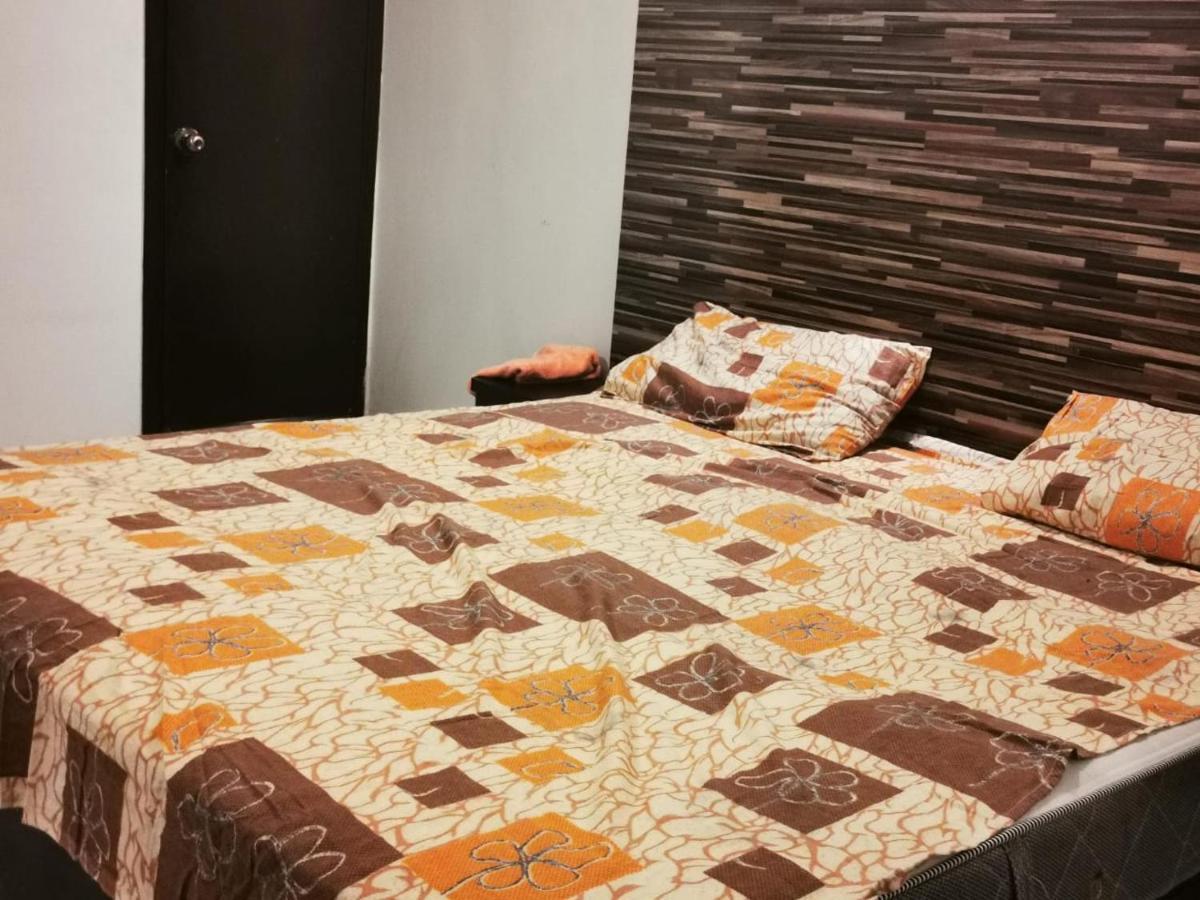 Gulshan Guest House Karaczi Zewnętrze zdjęcie