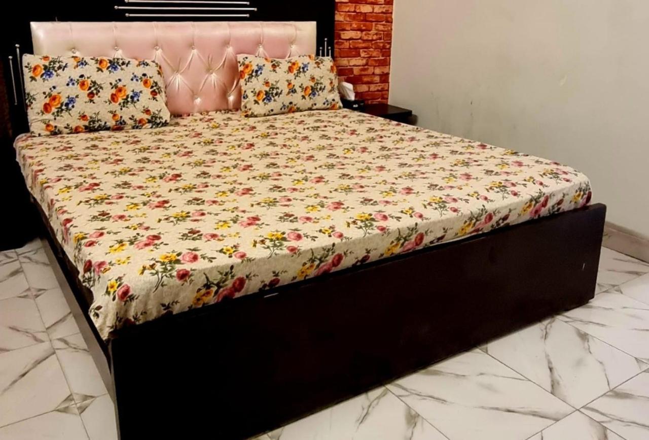 Gulshan Guest House Karaczi Zewnętrze zdjęcie